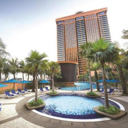 Berjaya Times Square Service Suite By Luna Kuala Lumpur Esterno foto