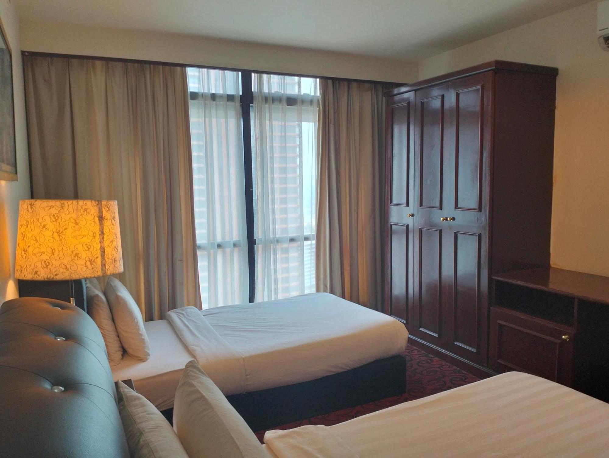 Berjaya Times Square Service Suite By Luna Kuala Lumpur Esterno foto