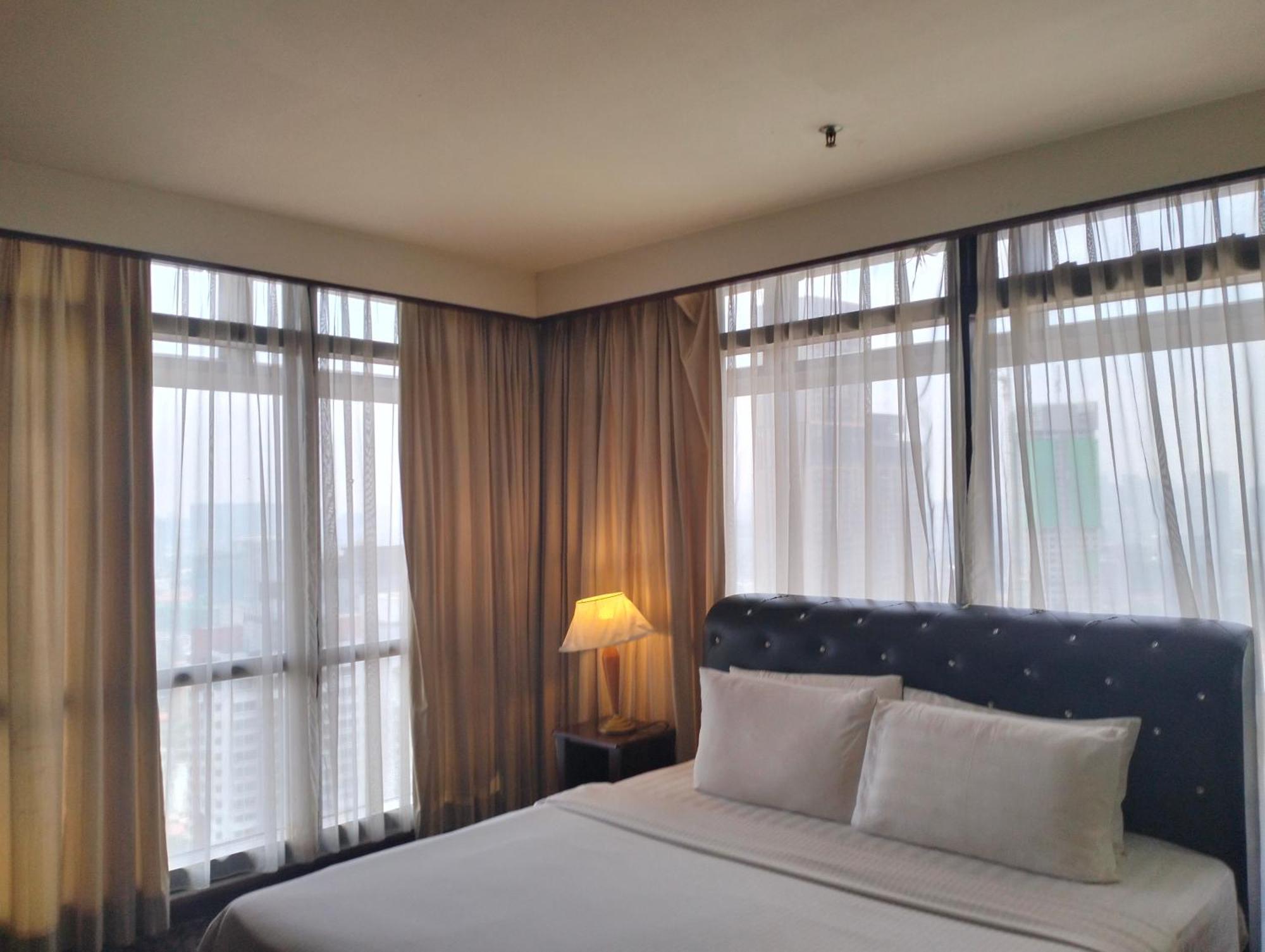 Berjaya Times Square Service Suite By Luna Kuala Lumpur Esterno foto