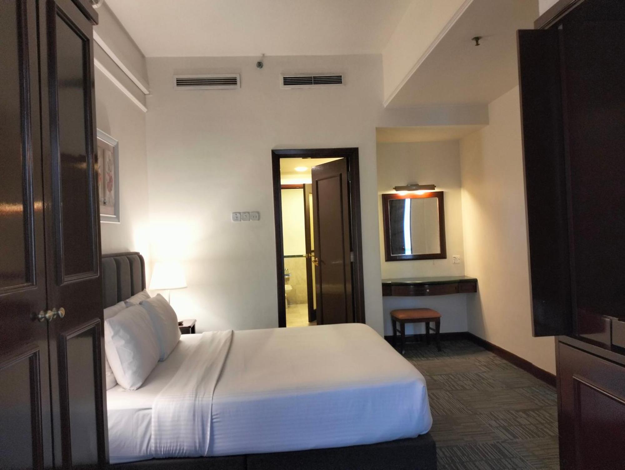 Berjaya Times Square Service Suite By Luna Kuala Lumpur Esterno foto