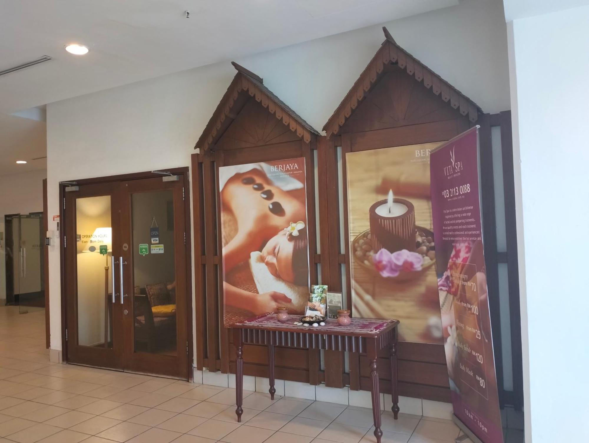 Berjaya Times Square Service Suite By Luna Kuala Lumpur Esterno foto